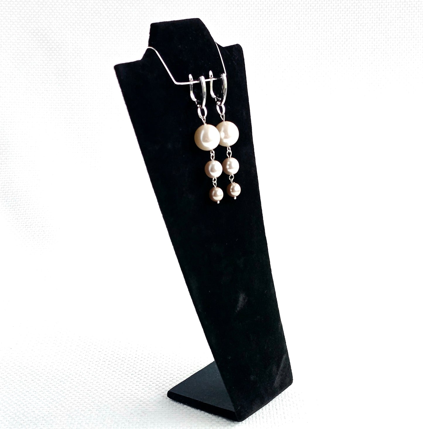 Kiku Earrings